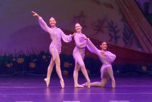 Pointe dance class