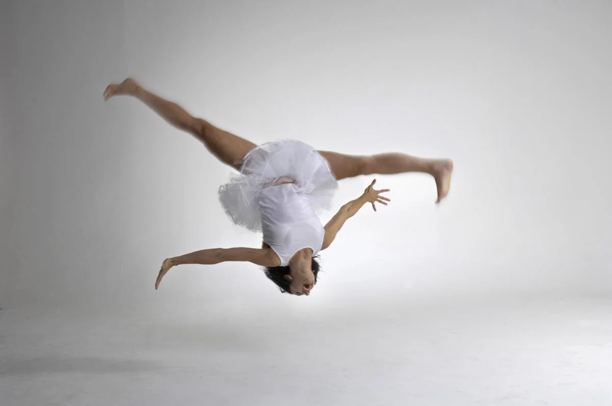 Acro dance class